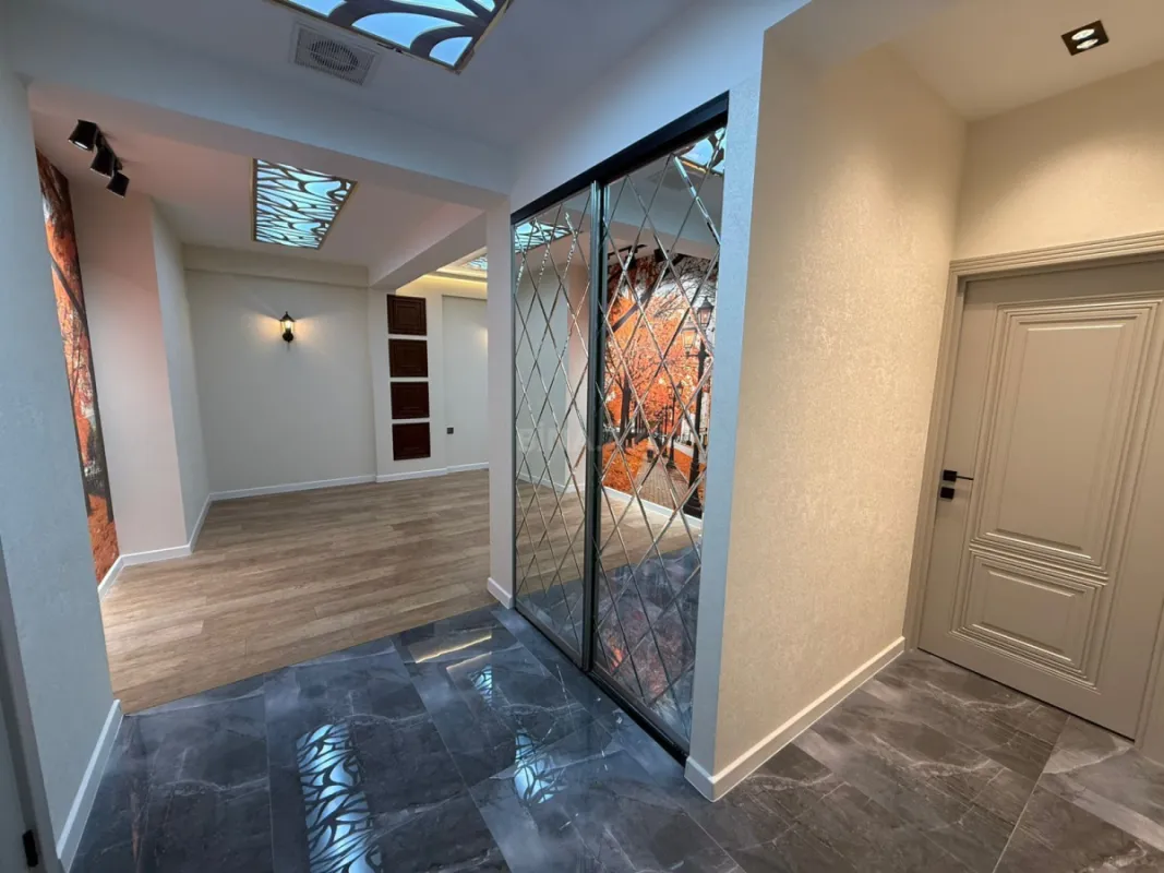 Satılır 3 otaqlı mənzil 100 m²