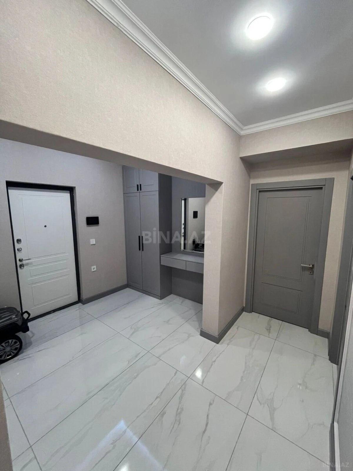 Kirayə verilir 2 otaqlı mənzil 65 m²