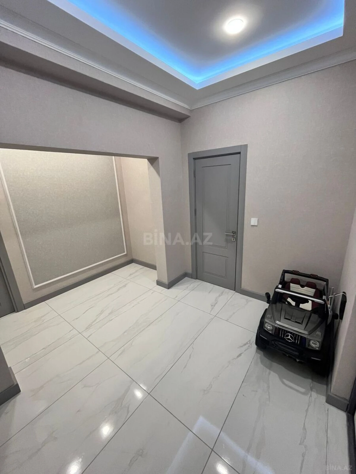 Kirayə verilir 2 otaqlı mənzil 65 m²