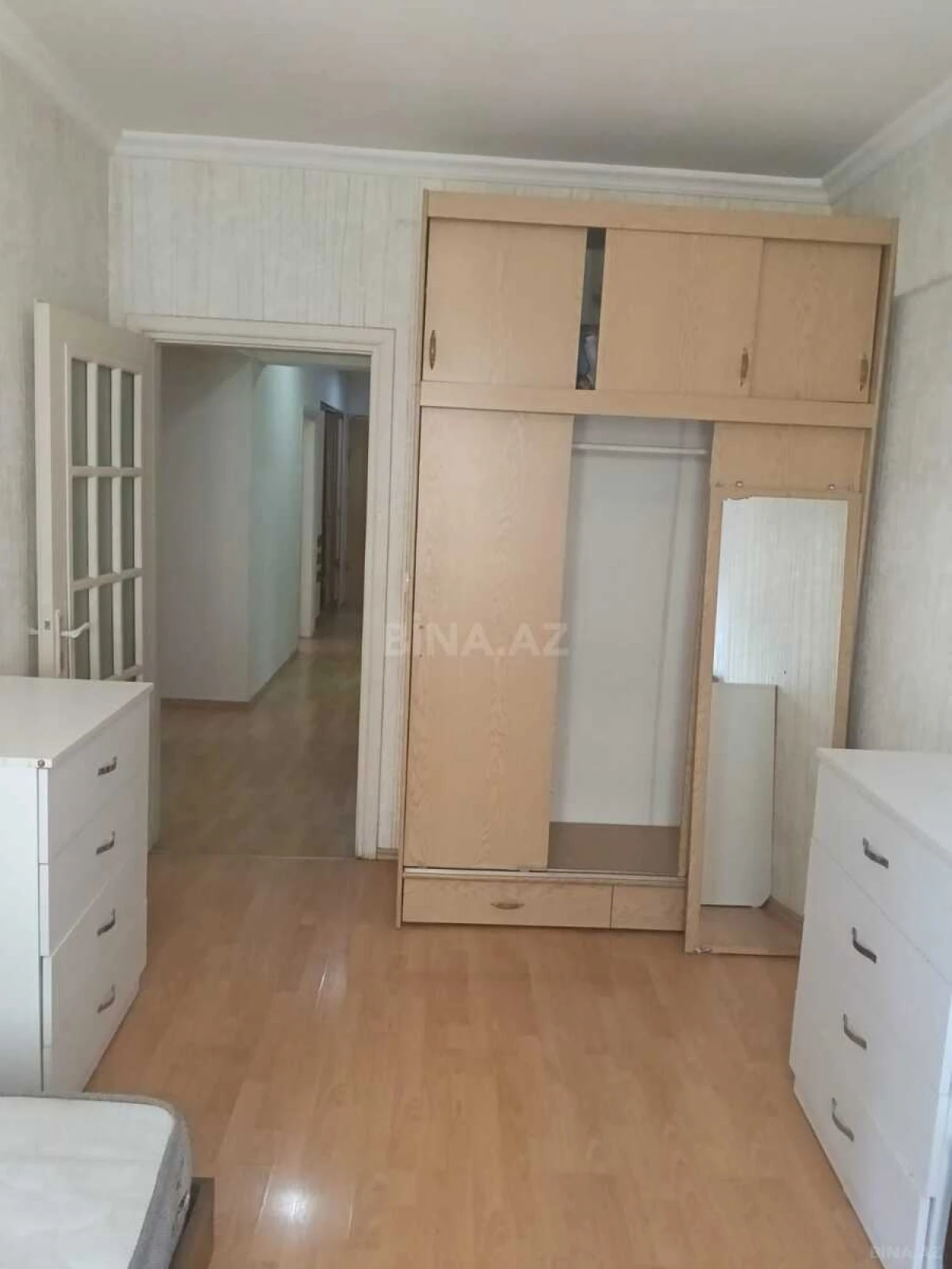 Satılır 3 otaqlı mənzil 90 m²