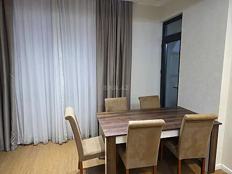 Kirayə verilir 3 otaqlı mənzil 102 m²