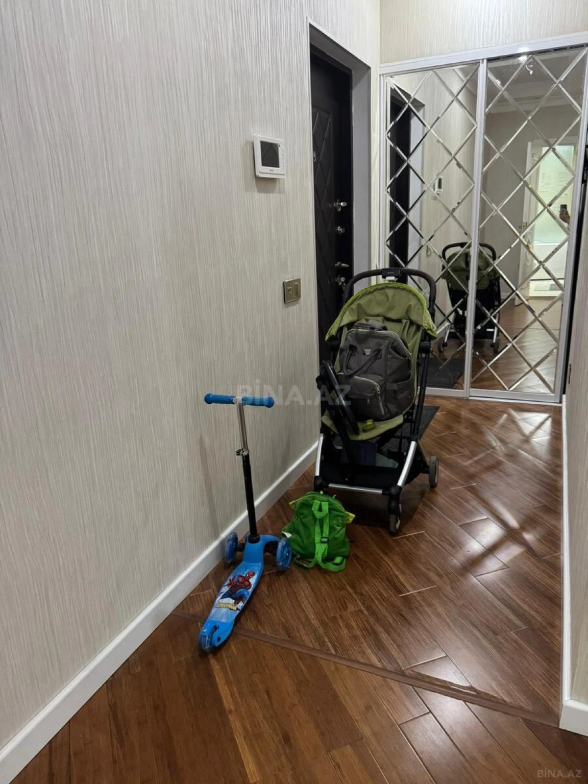 Kirayə verilir 3 otaqlı mənzil 100 m²