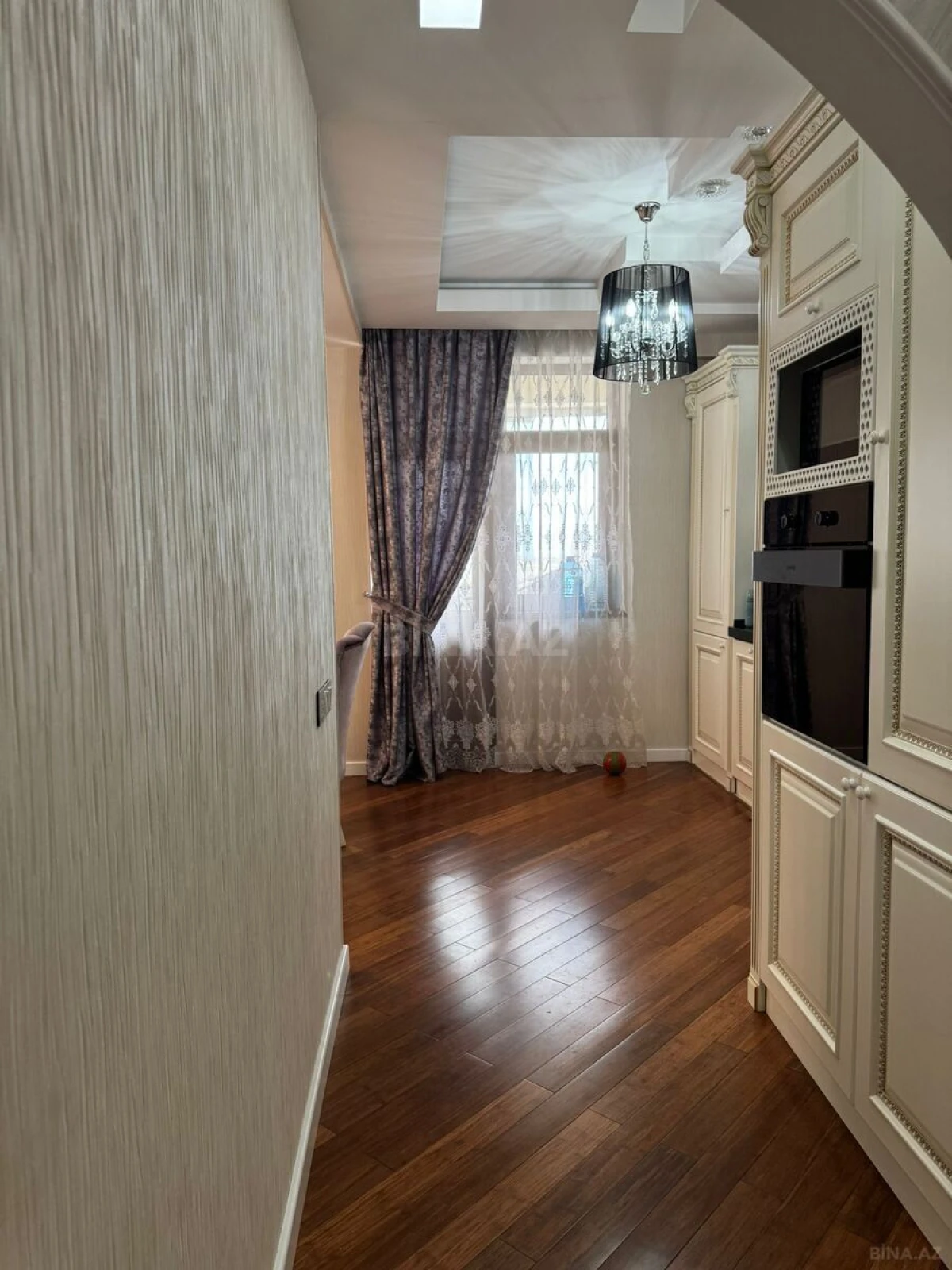 Kirayə verilir 3 otaqlı mənzil 100 m²