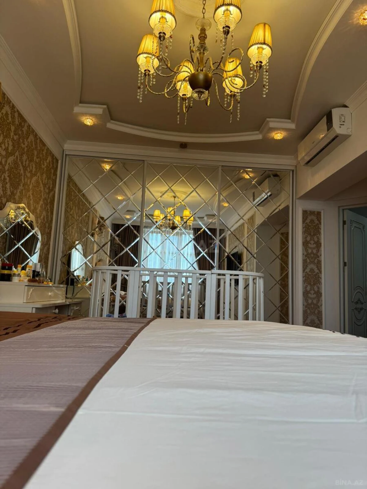 Kirayə verilir 3 otaqlı mənzil 100 m²