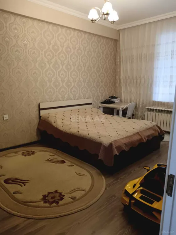 Satılır 2 otaqlı mənzil 89 m²