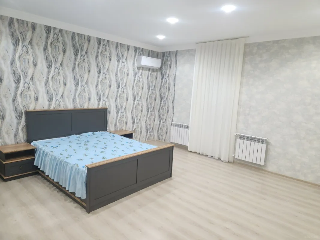 Satılır 4 otaqlı həyət evi 347 m²