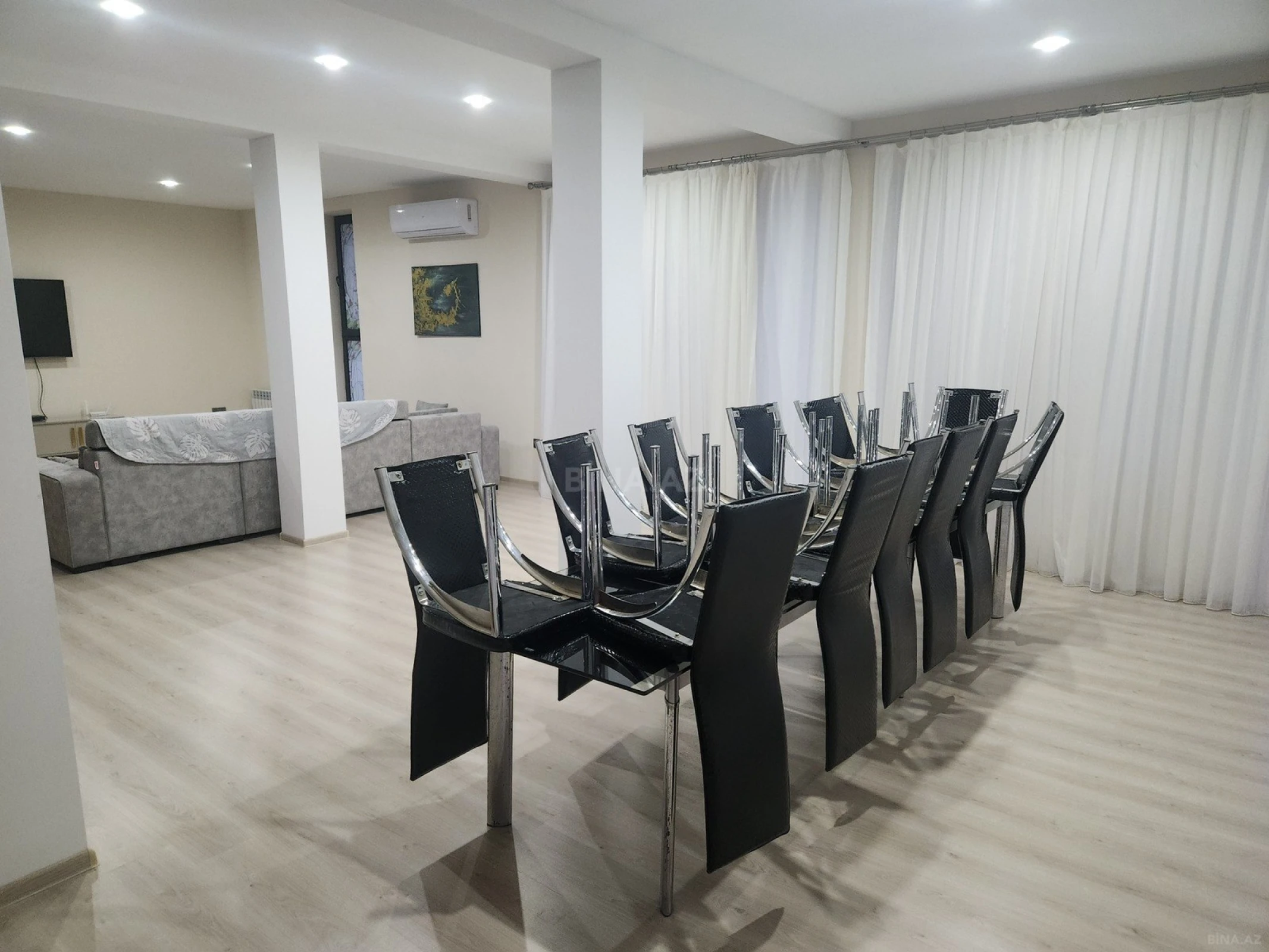 Satılır 4 otaqlı həyət evi 347 m²