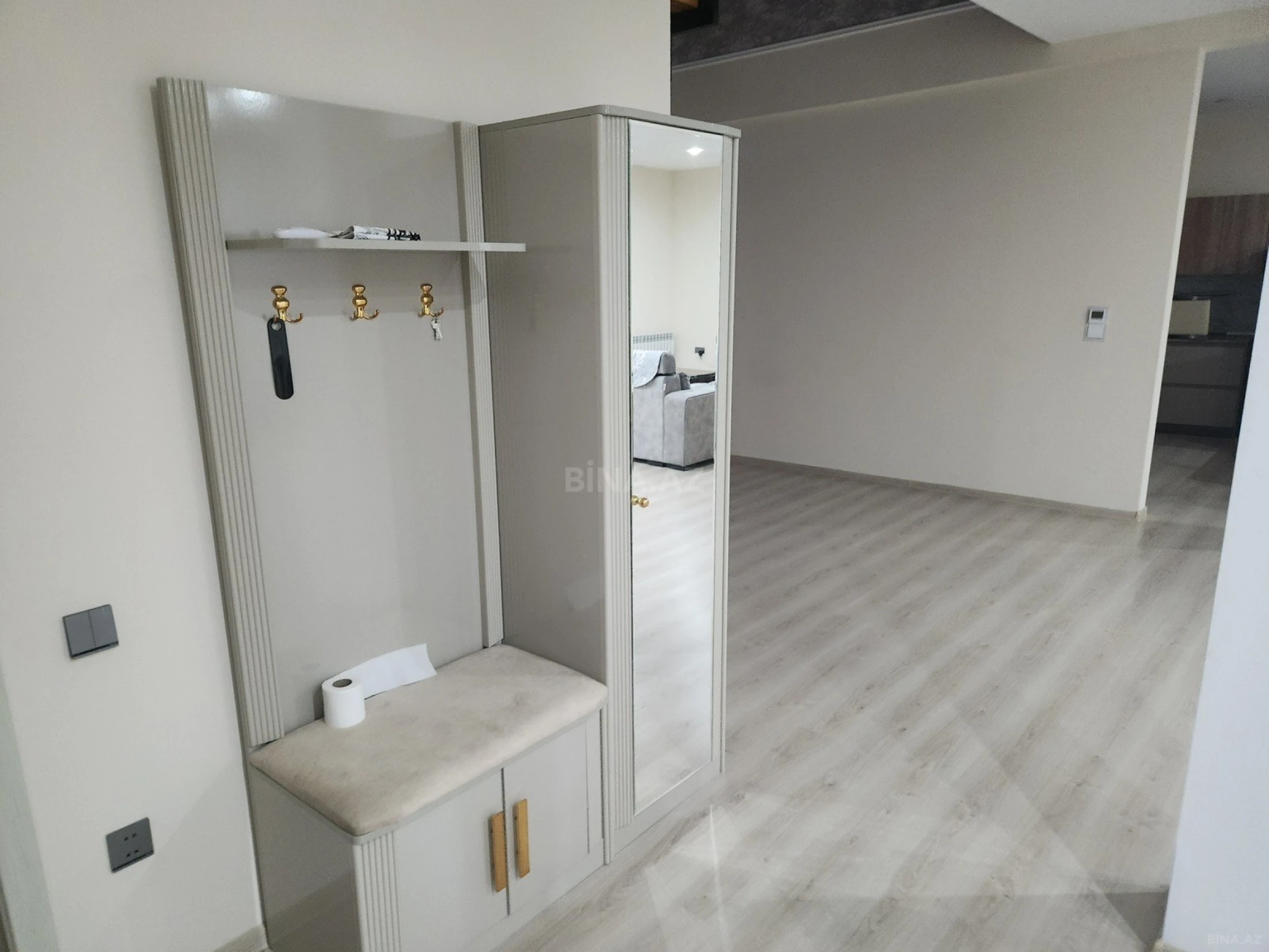 Satılır 4 otaqlı həyət evi 347 m²