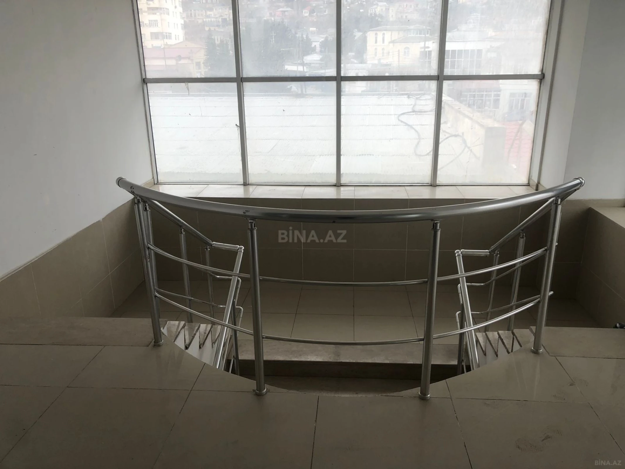 Kirayə verilir obyekt 1700 m²