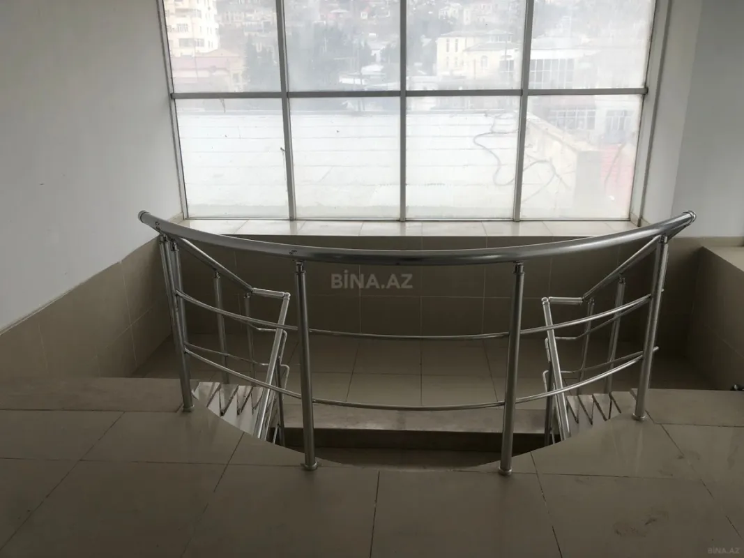 Kirayə verilir obyekt 1700 m²