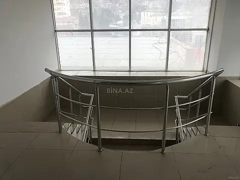 Kirayə verilir obyekt 1700 m²