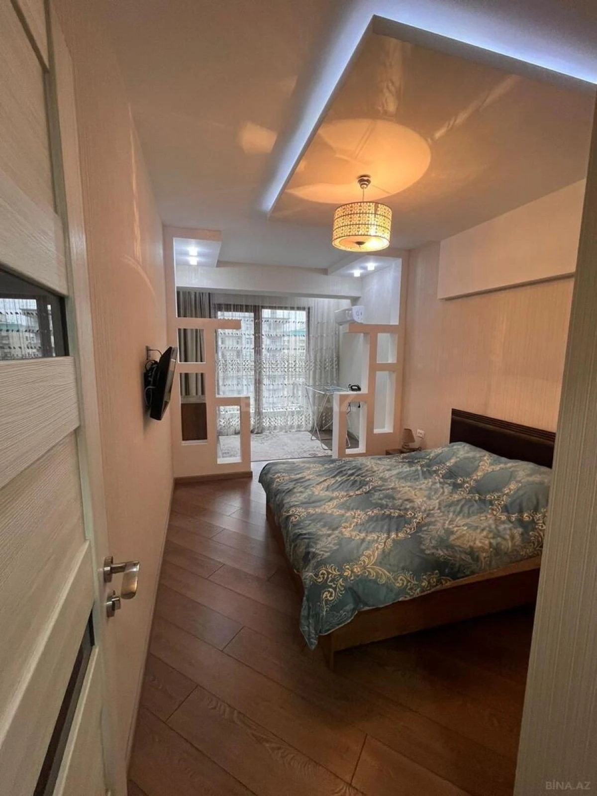 Kirayə verilir 2 otaqlı mənzil 87 m²