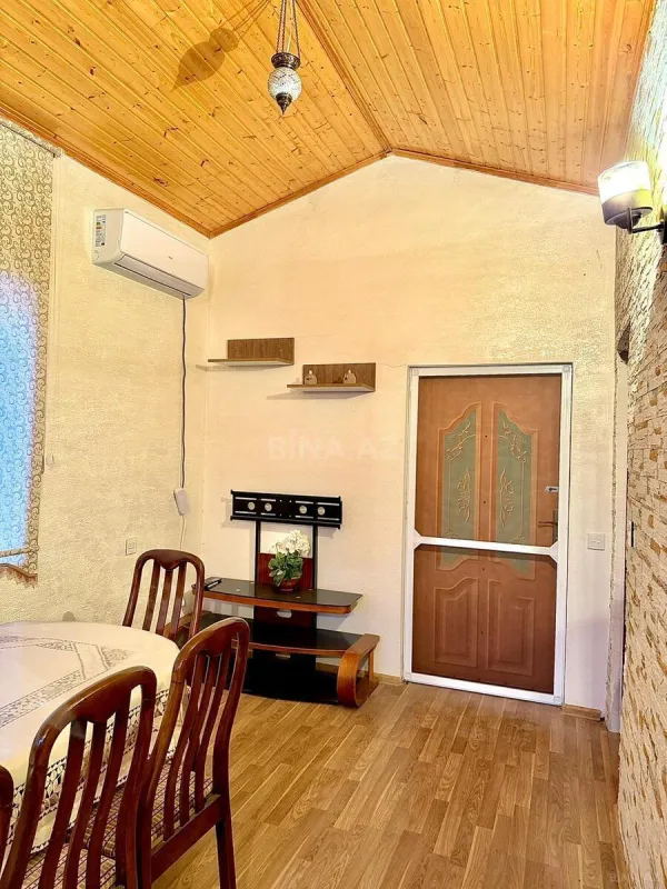 Satılır 4 otaqlı həyət evi 100 m²
