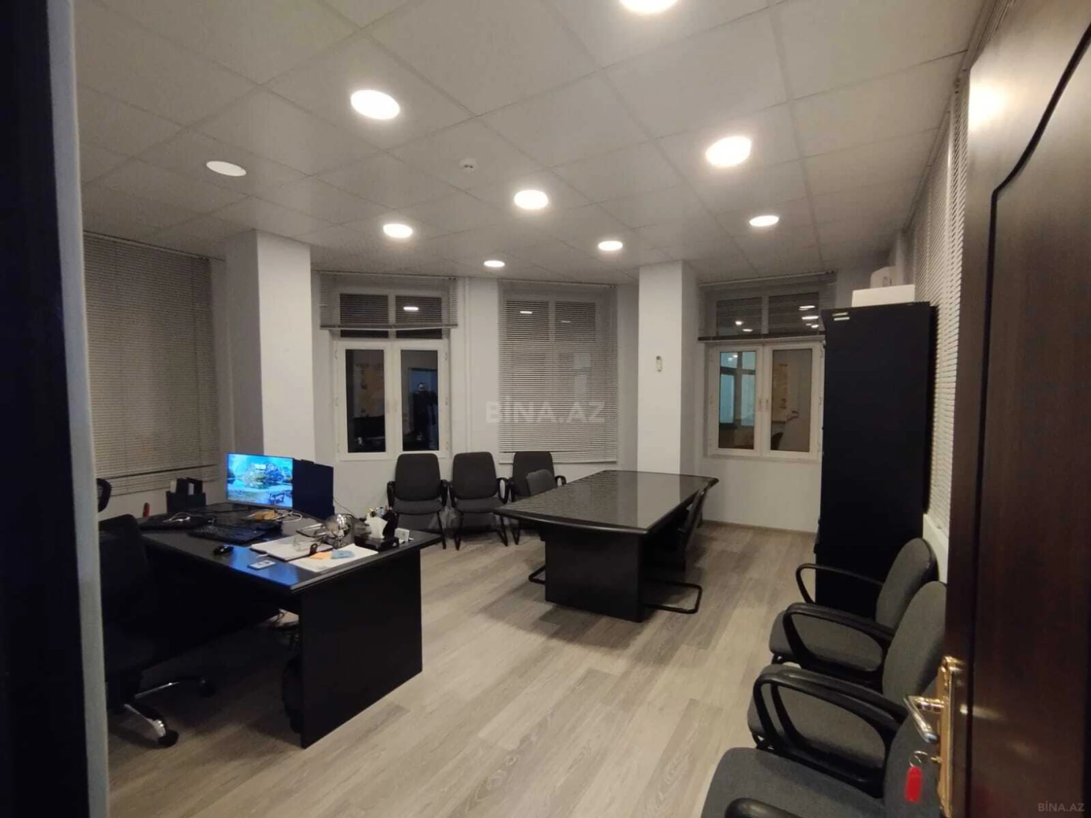 Kirayə verilir obyekt 1000 m²