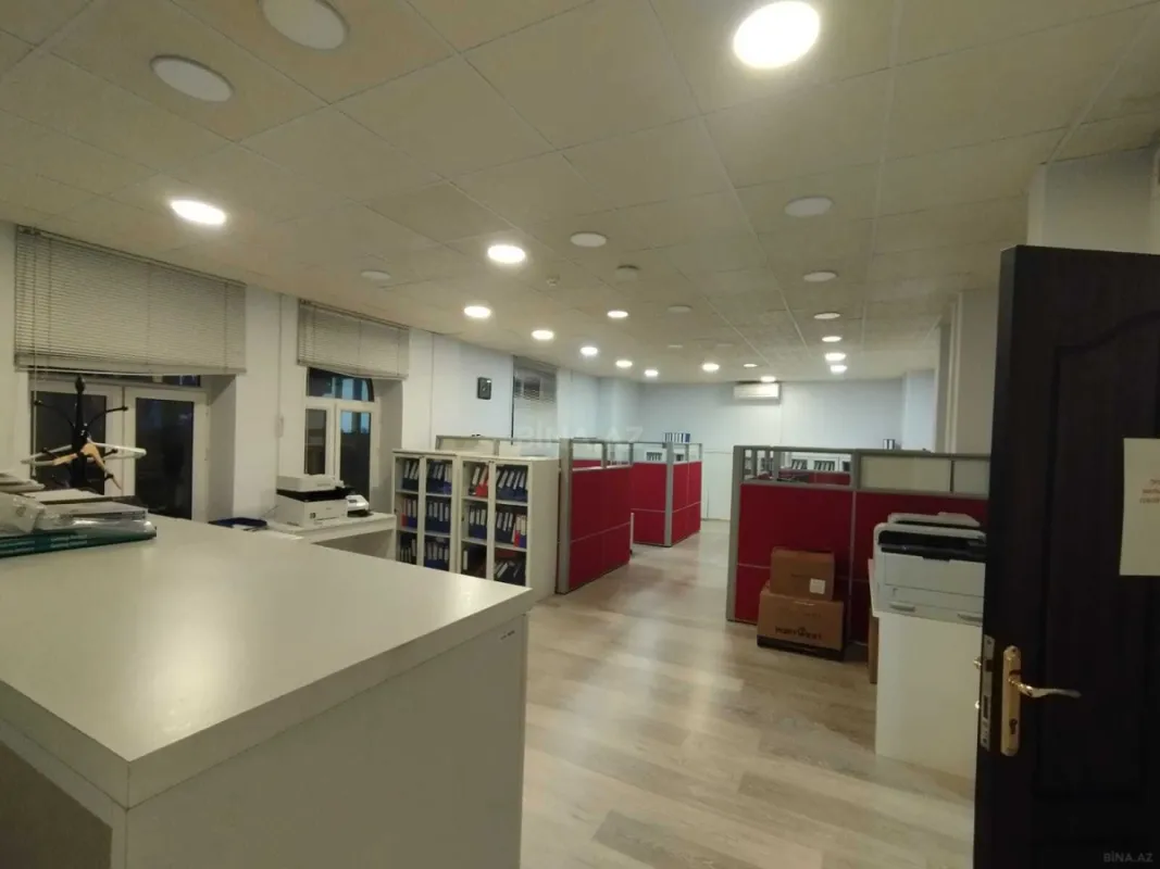 Kirayə verilir obyekt 1000 m²