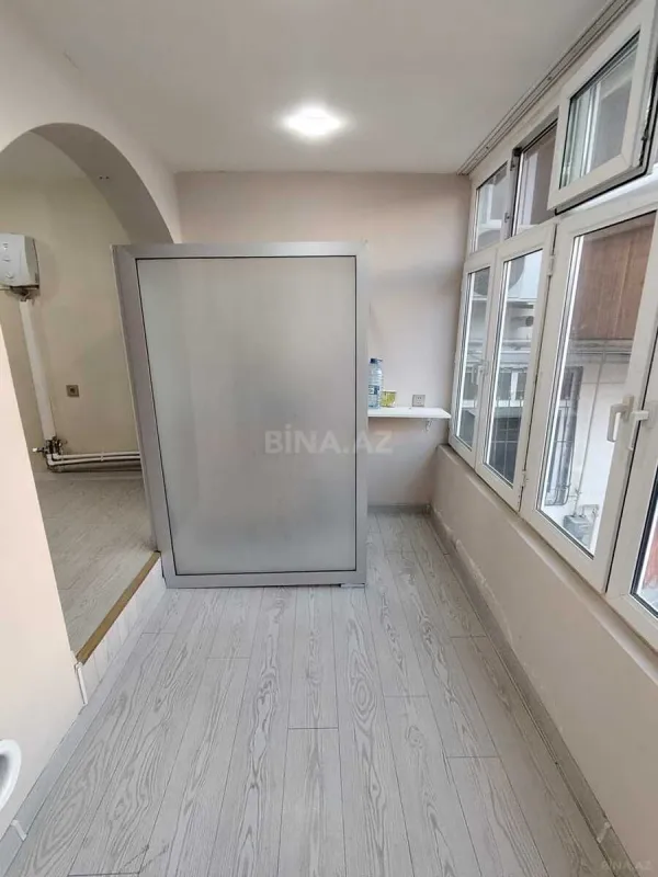 Kirayə verilir 1 otaqlı ofis 55 m²