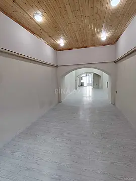 Kirayə verilir 1 otaqlı ofis 55 m²