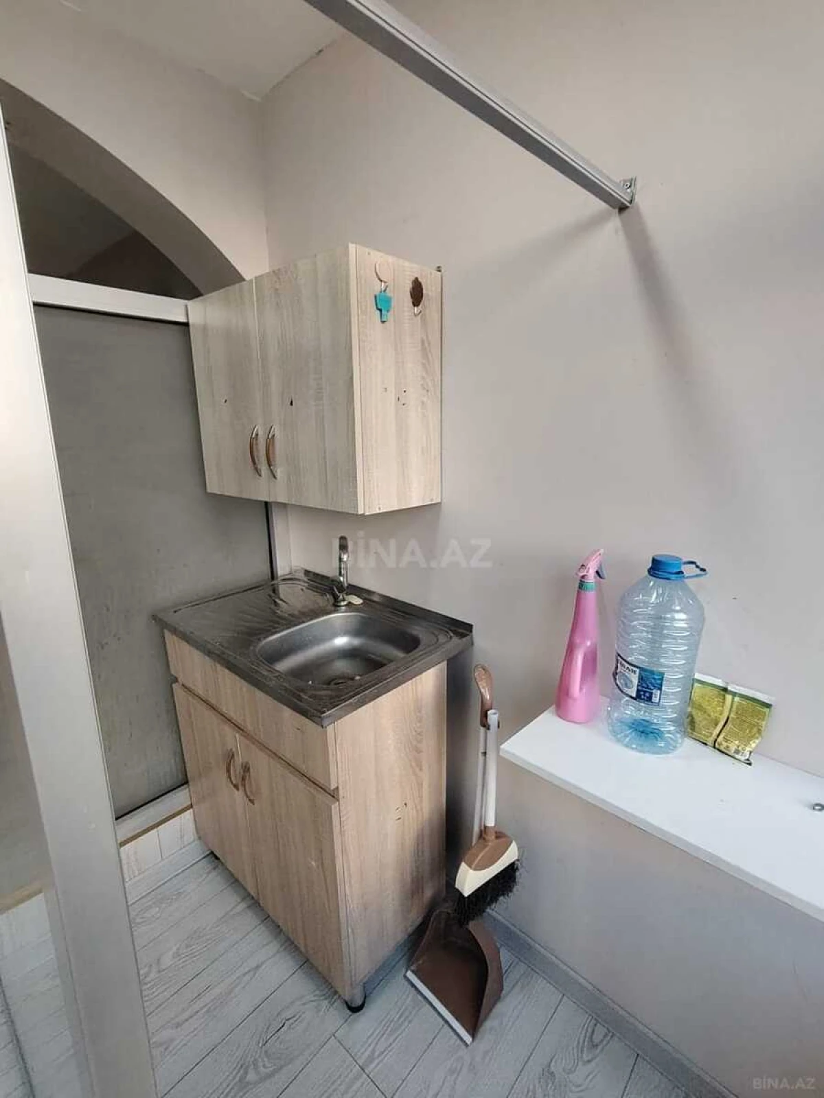 Kirayə verilir 1 otaqlı ofis 55 m²