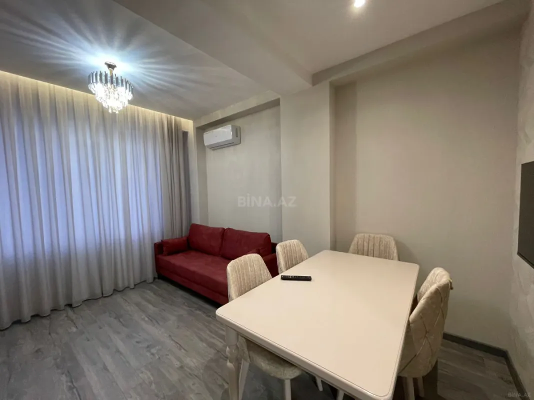 Kirayə verilir 2 otaqlı mənzil 80 m²