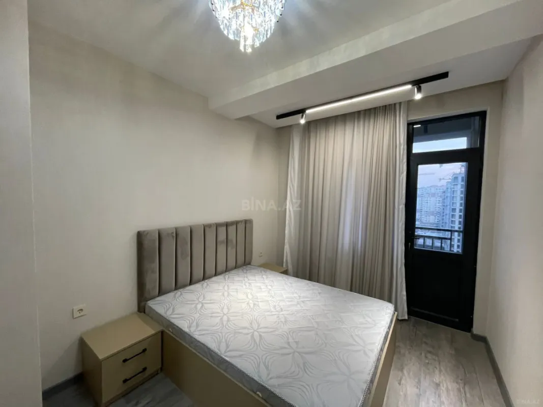 Kirayə verilir 2 otaqlı mənzil 80 m²