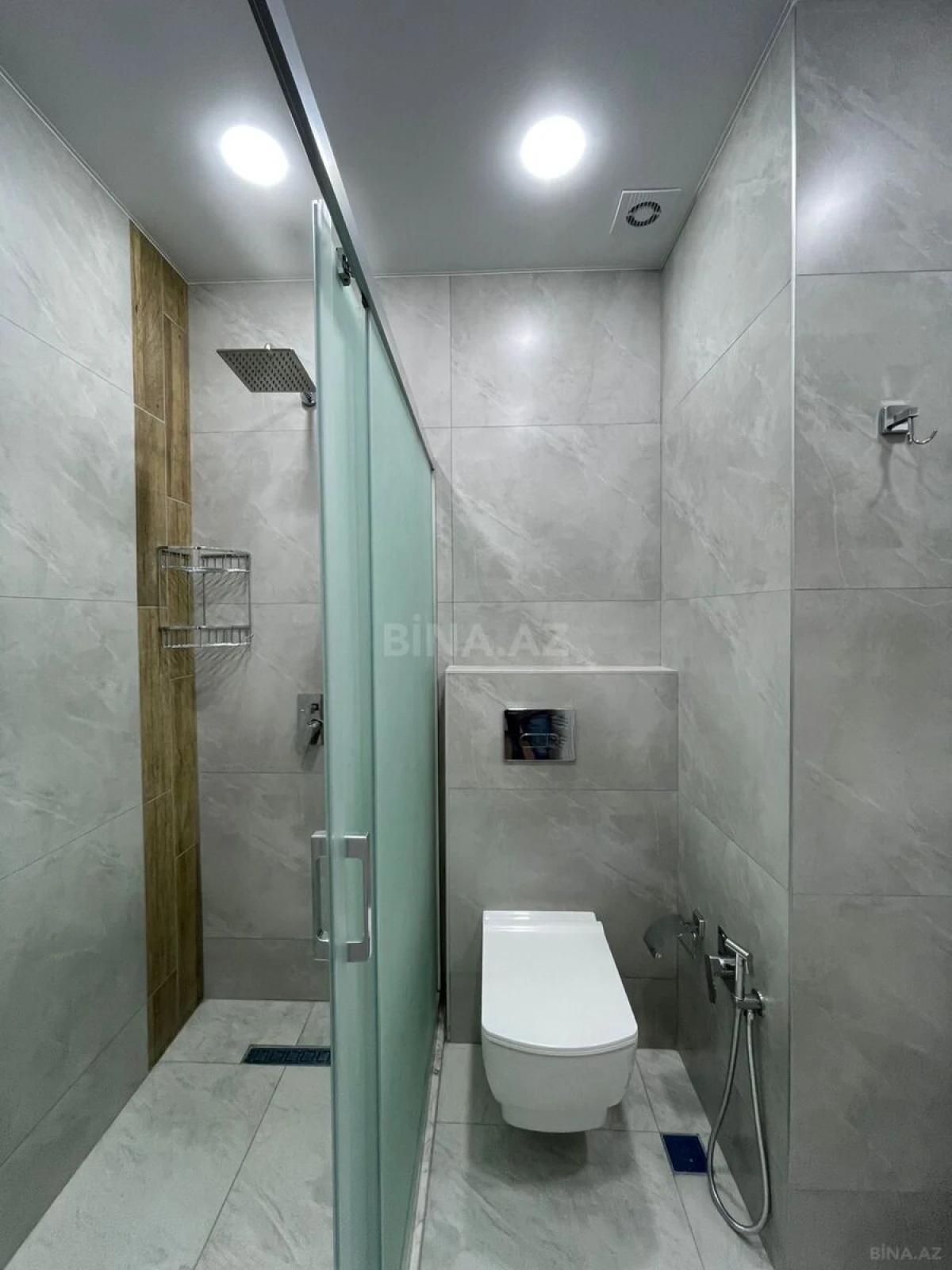 Kirayə verilir 2 otaqlı mənzil 80 m²