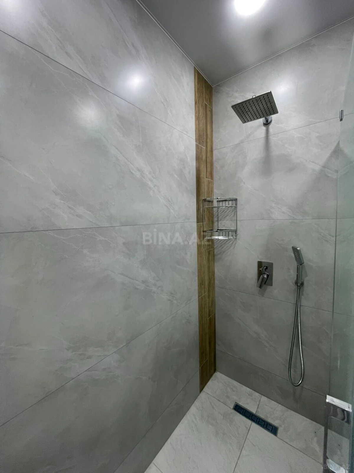 Kirayə verilir 2 otaqlı mənzil 80 m²