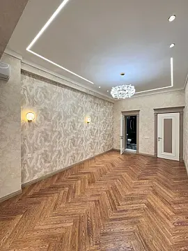 Satılır 4 otaqlı mənzil 195 m²