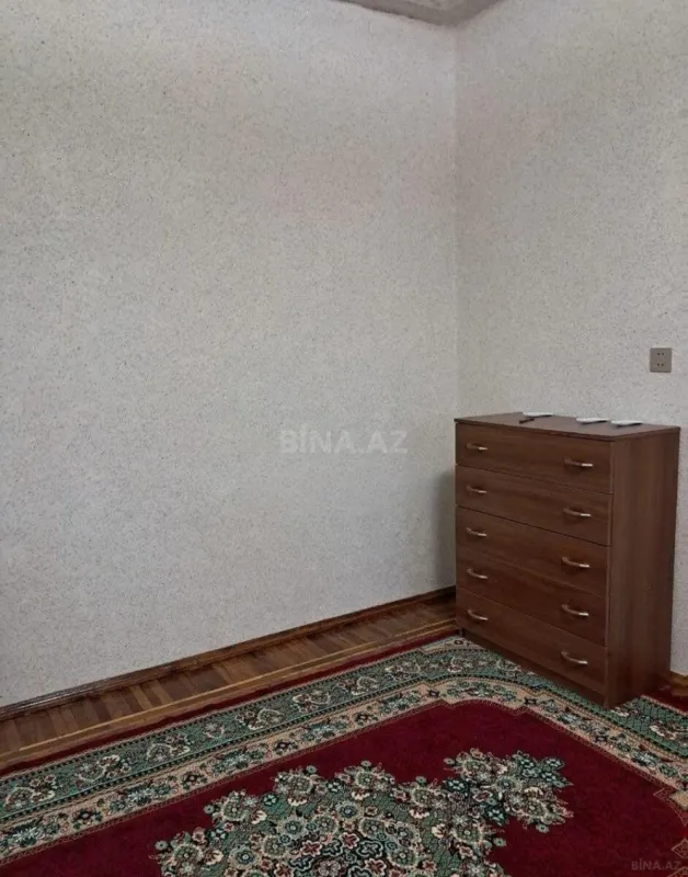 Kirayə verilir 4 otaqlı mənzil 104 m²