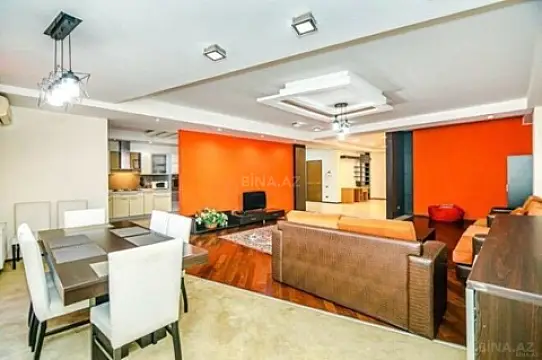 Kirayə verilir 3 otaqlı mənzil 175 m² — Bakı 3 otaq 175.00 m²
