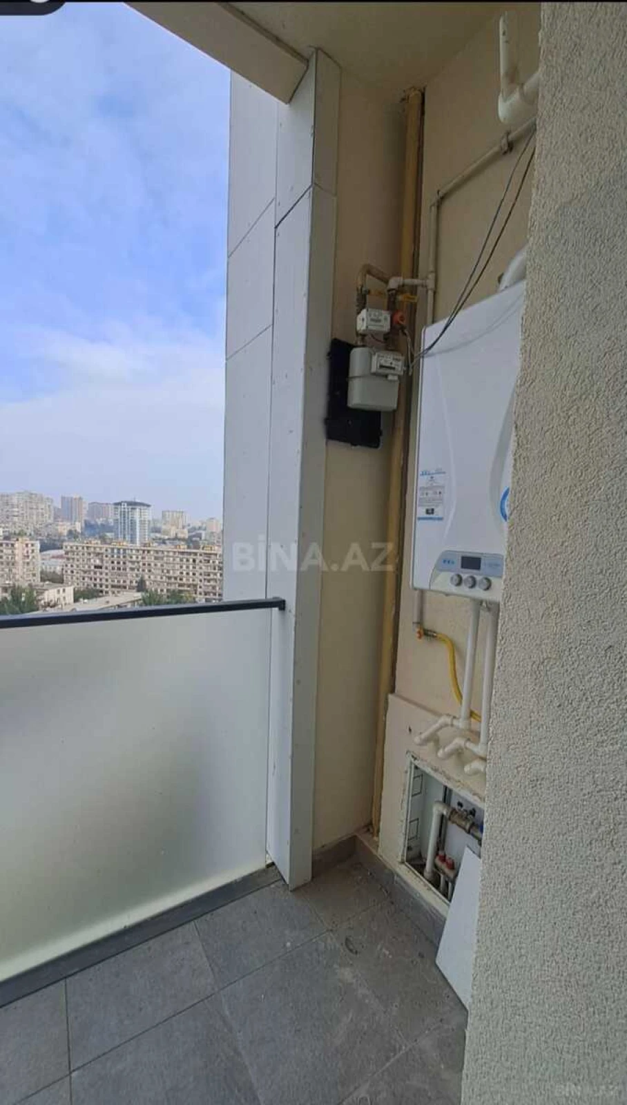 Kirayə verilir 2 otaqlı mənzil 100 m²
