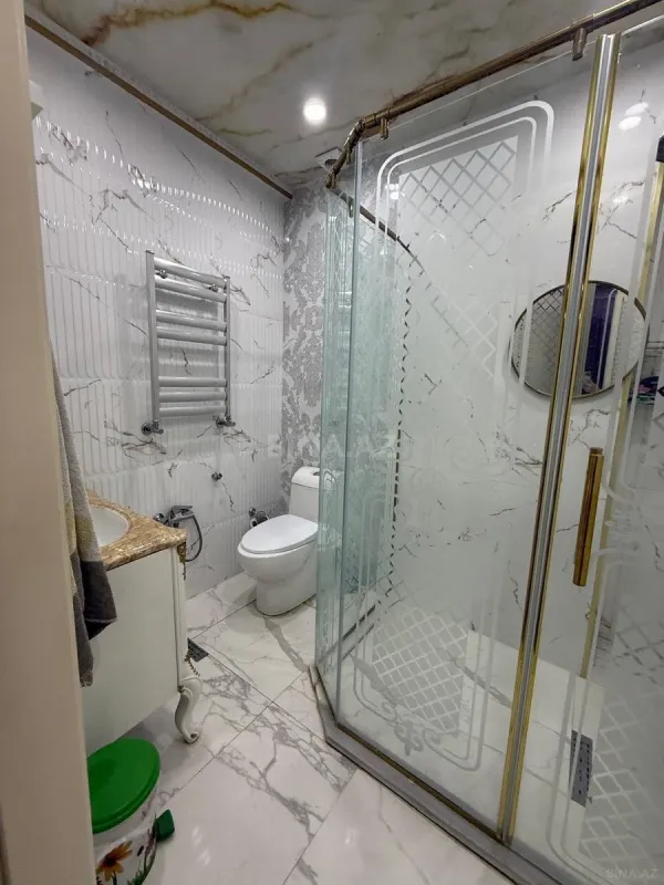 Satılır 3 otaqlı mənzil 138 m²