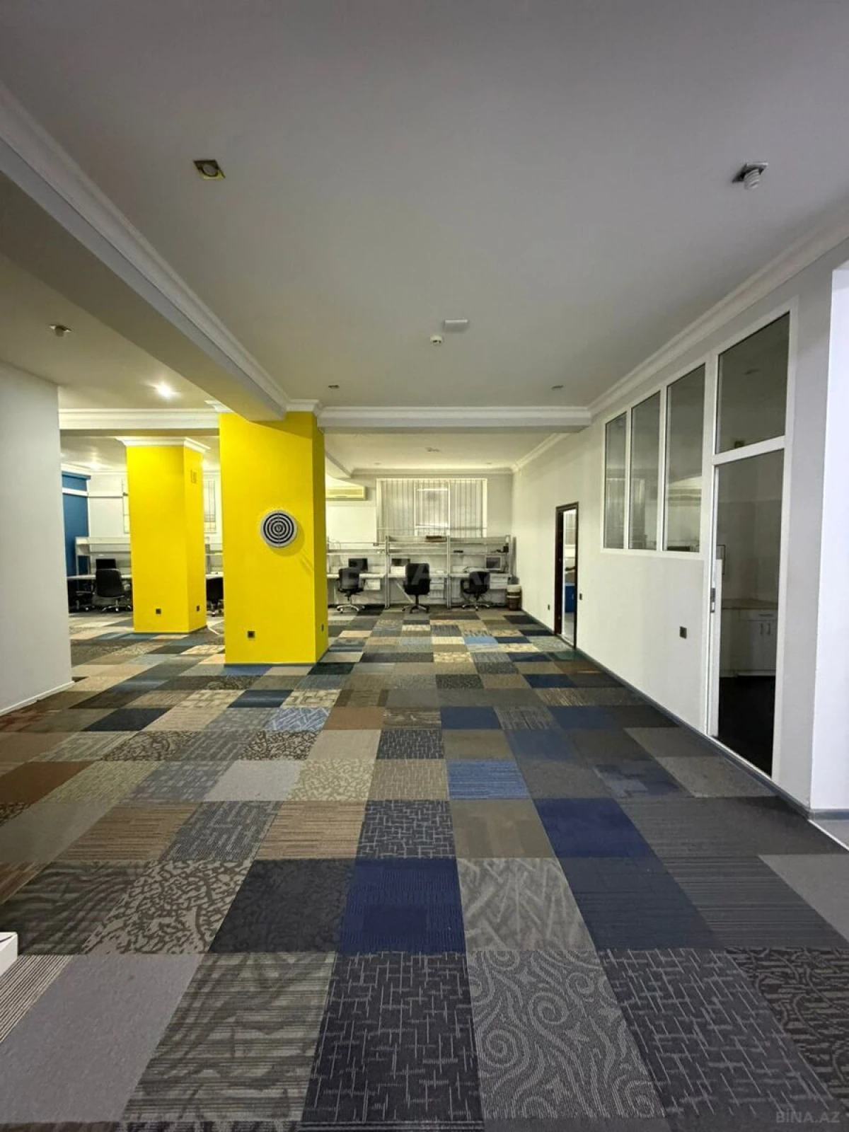 Satılır obyekt 200 m²