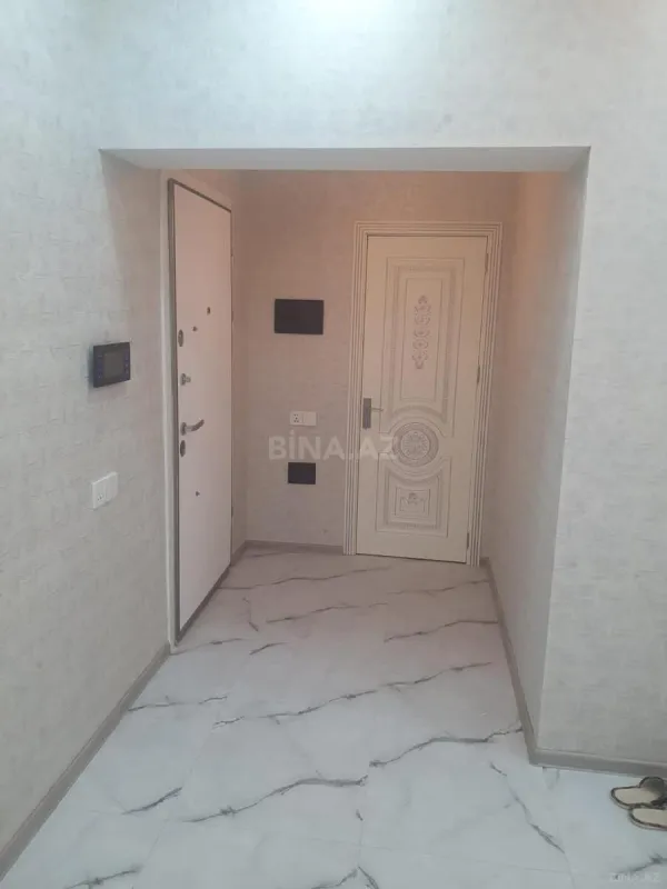 Kirayə verilir 2 otaqlı mənzil 108 m²