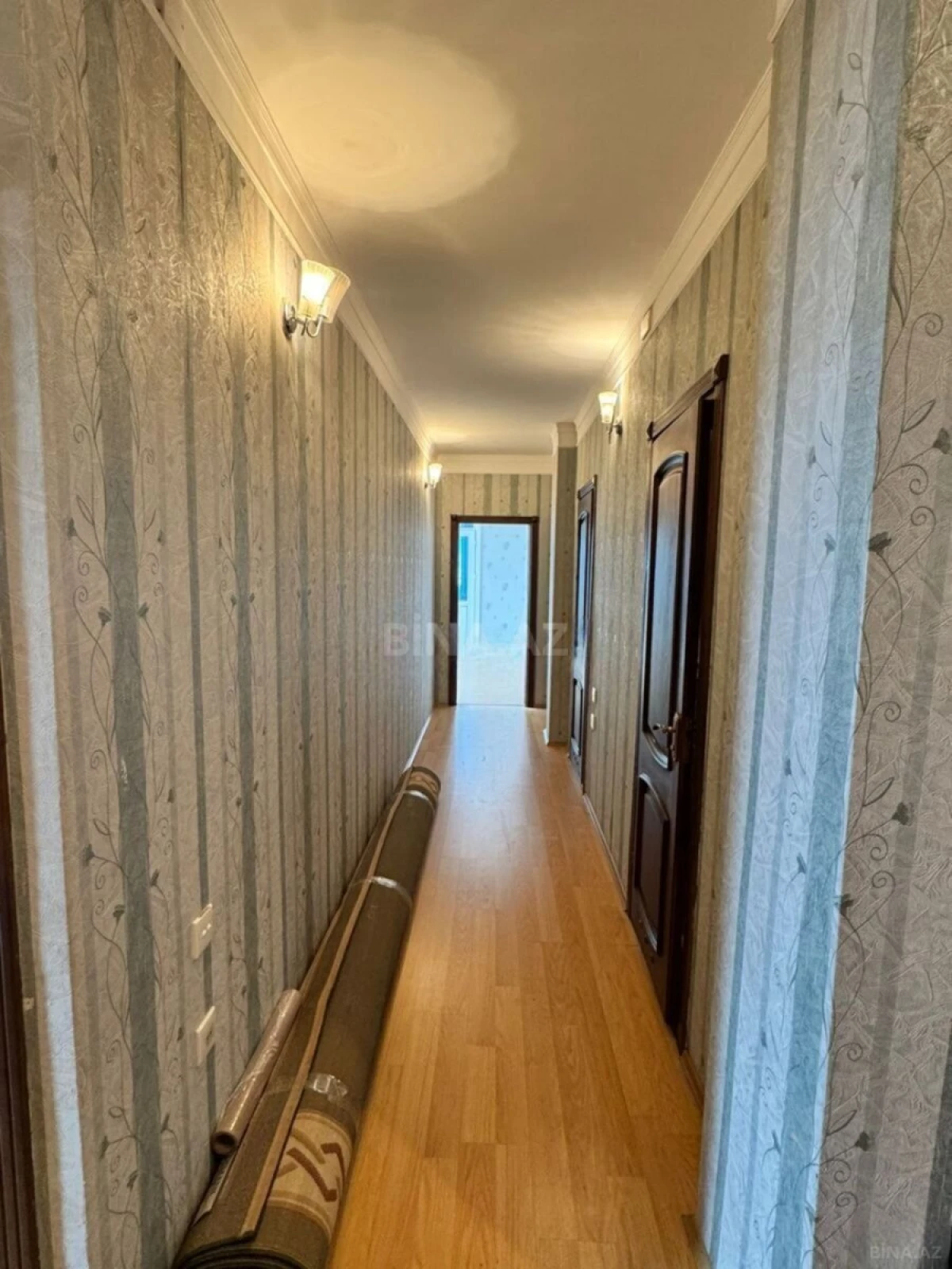 Satılır 3 otaqlı mənzil 115 m²