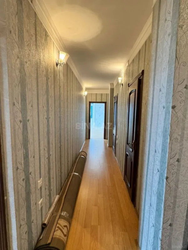 Satılır 3 otaqlı mənzil 115 m²
