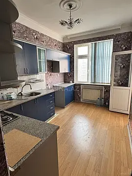 Satılır 3 otaqlı mənzil 115 m²