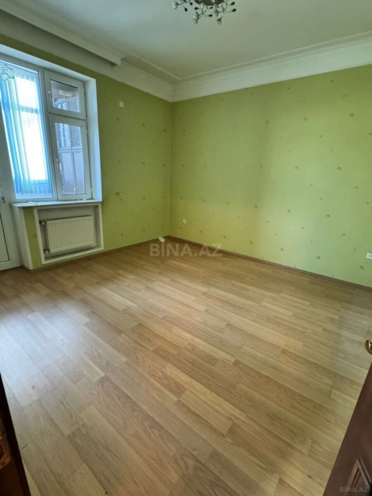 Satılır 3 otaqlı mənzil 115 m²