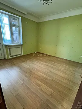 Satılır 3 otaqlı mənzil 115 m²