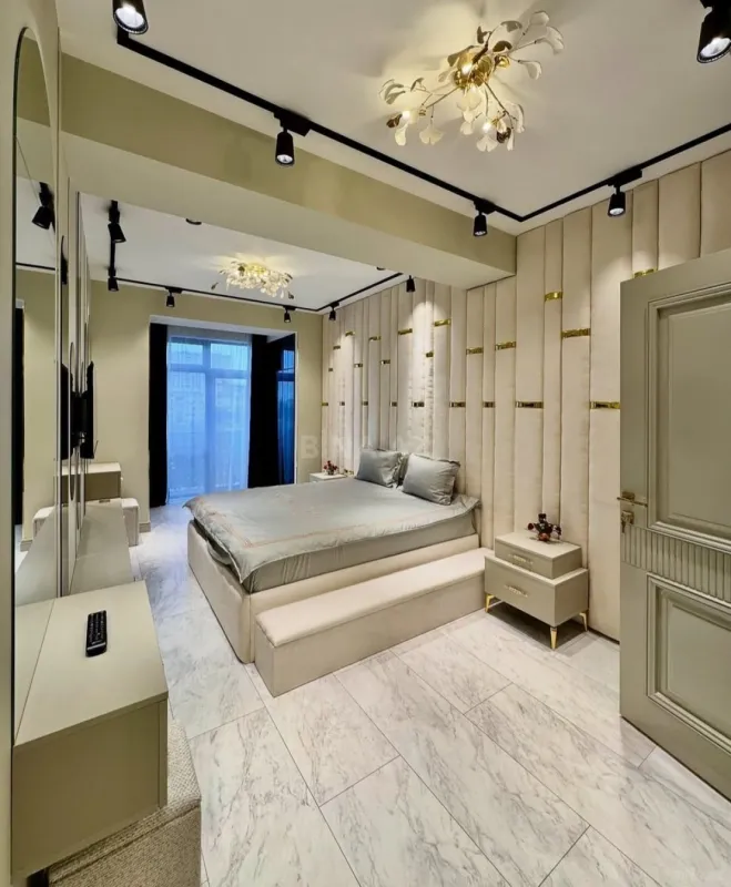 Satılır 3 otaqlı mənzil 125 m²