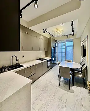 Satılır 3 otaqlı mənzil 125 m²