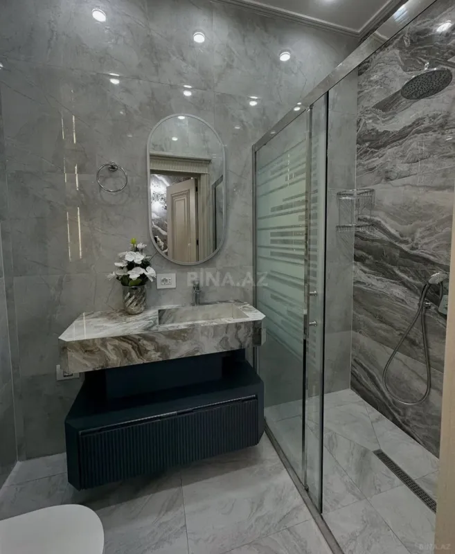 Satılır 3 otaqlı mənzil 125 m²