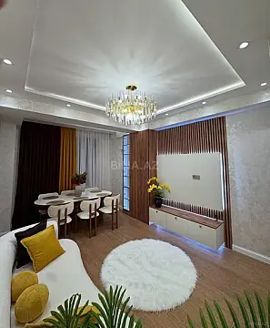 Satılır 3 otaqlı mənzil 125 m²