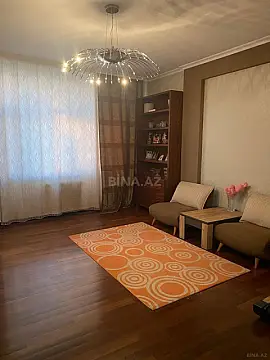 Satılır 4 otaqlı mənzil 165 m²
