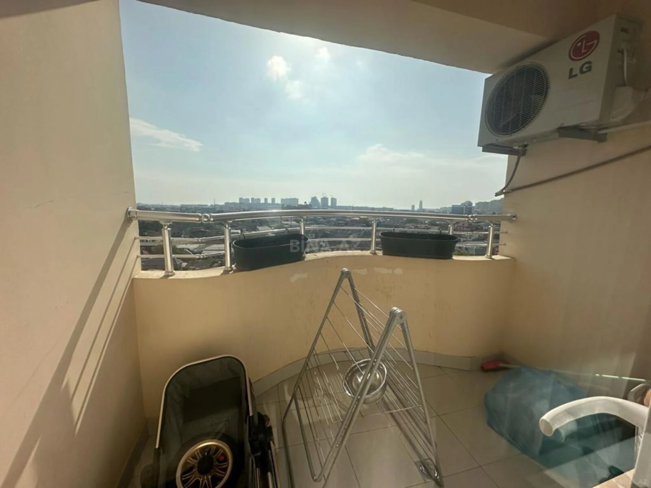 Kirayə verilir 3 otaqlı mənzil 135 m²