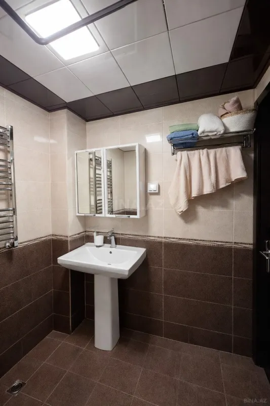 Satılır 3 otaqlı mənzil 92 m²