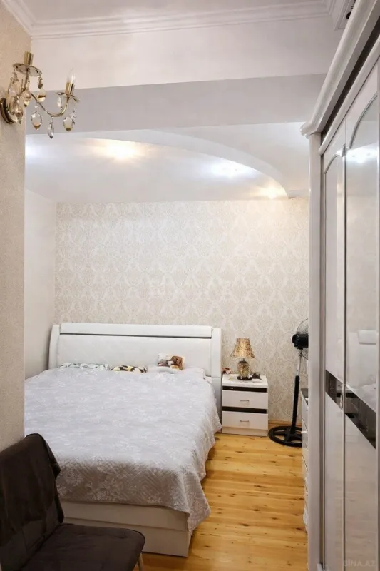 Satılır 3 otaqlı mənzil 92 m²