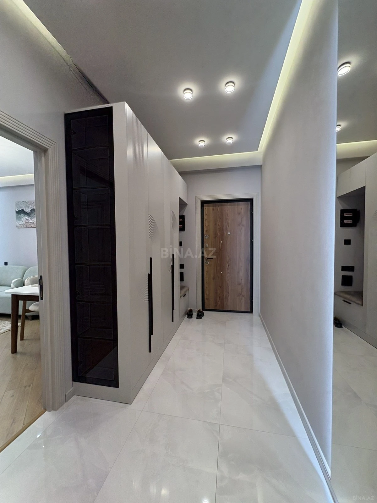 Satılır 2 otaqlı mənzil 55 m²