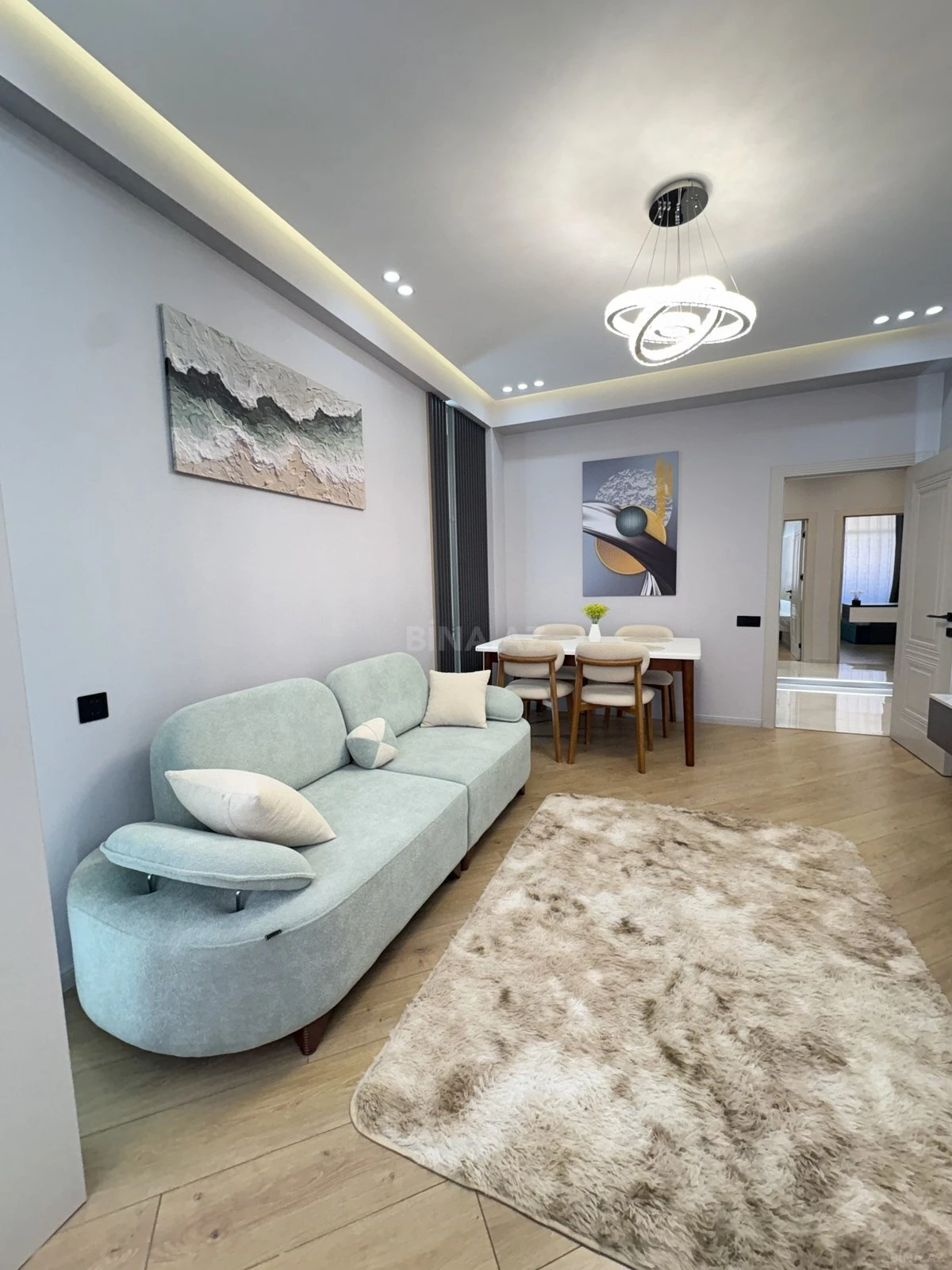 Satılır 2 otaqlı mənzil 55 m²