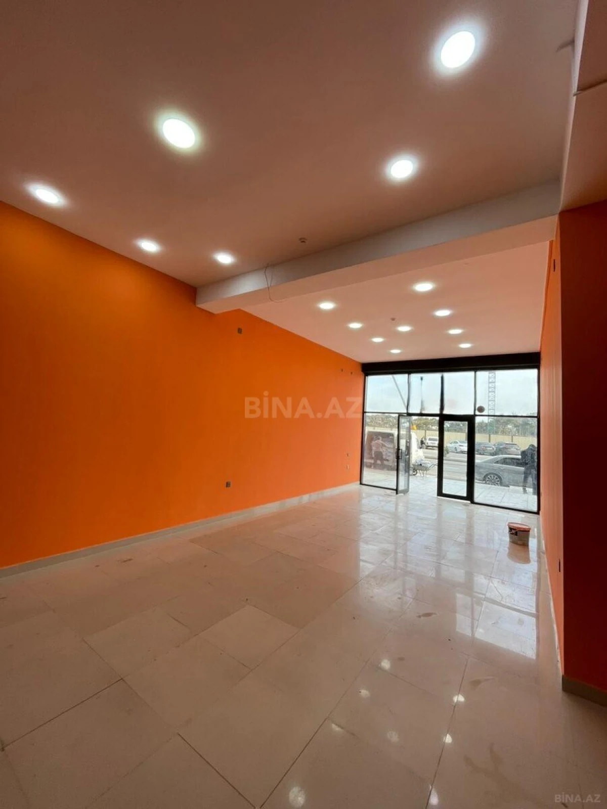 Kirayə verilir obyekt 70 m²