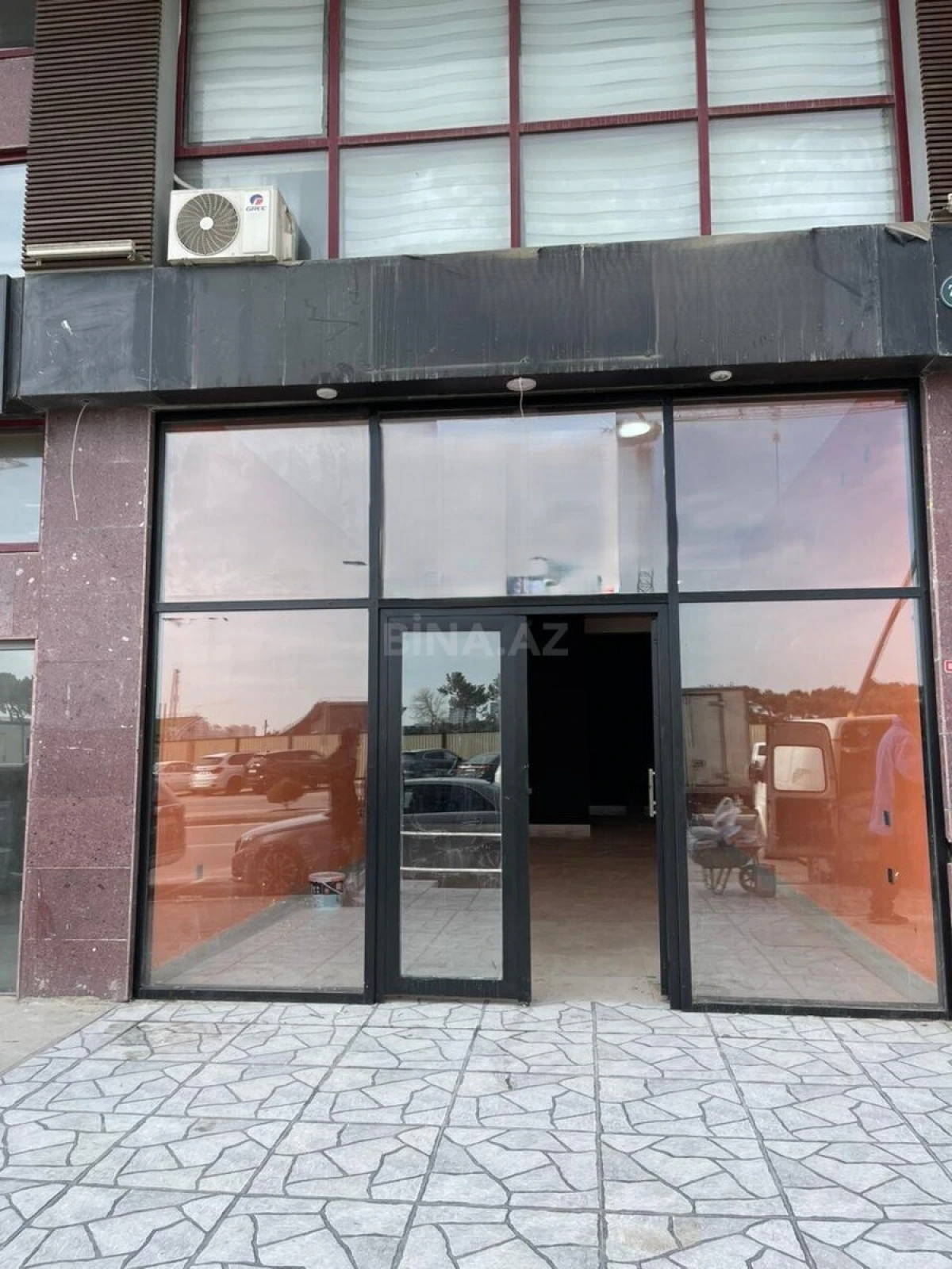 Kirayə verilir obyekt 70 m²